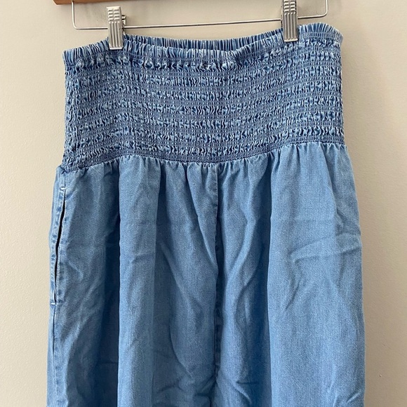 Rd Style Suzanne Chambray Tencil Smocked Waistband Pocket Skirt - Picture 5 of 5